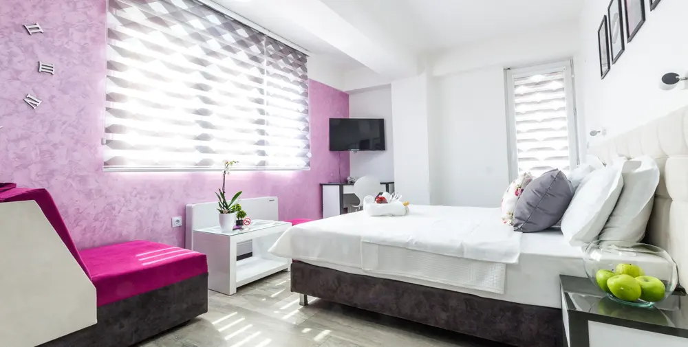 Studio Apartment with Balcony – 27 m² studio for 3, Two single beds, balcony · Astera Apart Hotel Skopje